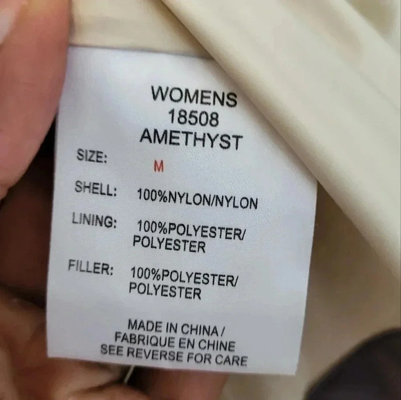 Woolrich Amethyst Puffer Full Zip Vest(M) - Picture 9 of 10